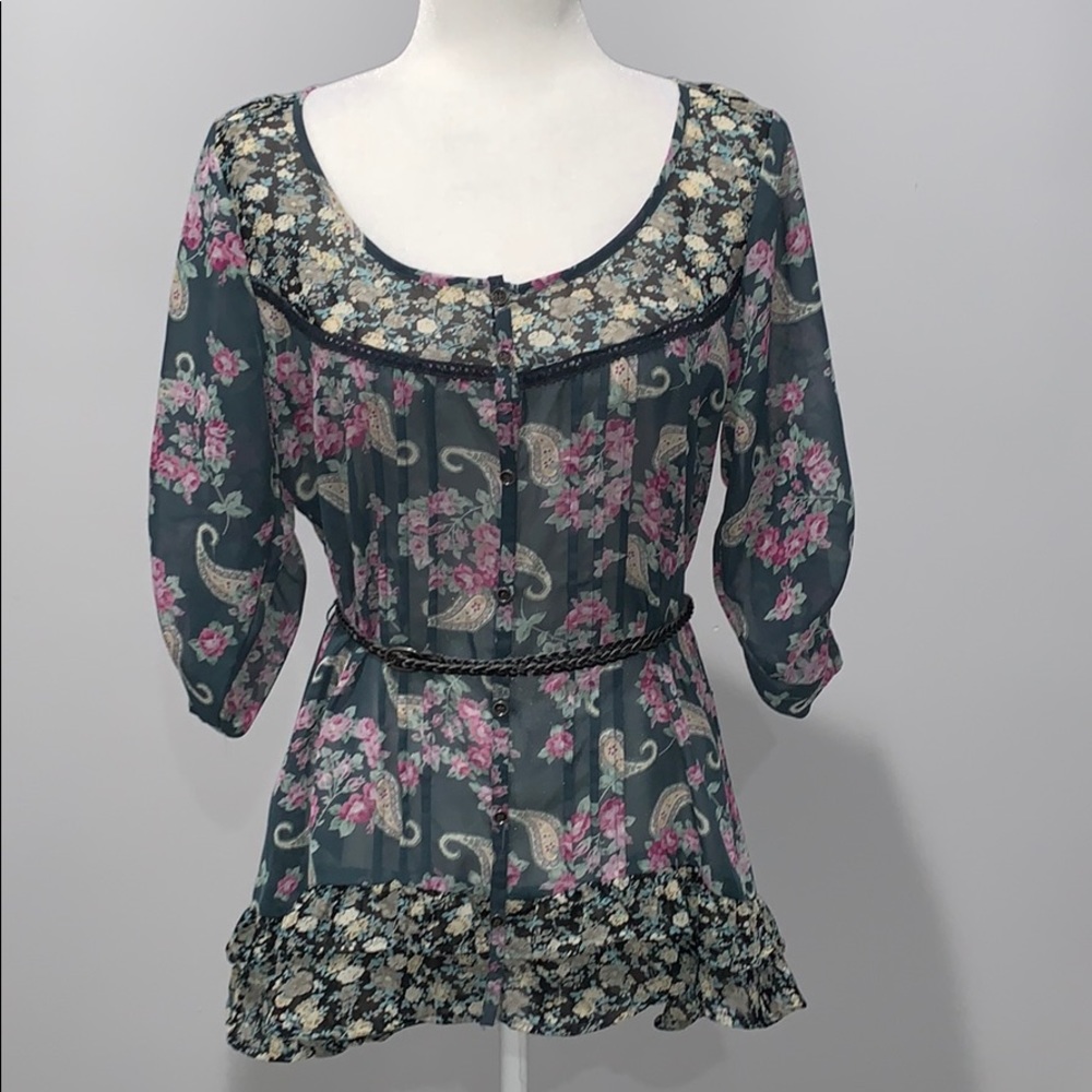 Daytrip High Low Belted Top Size Large